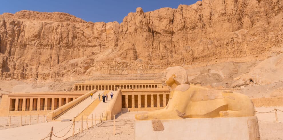 12 Day Egypt Tour – Cairo & Nile Cruise with Bahariya Oasis