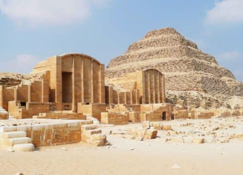 Cairo Pyramids Tour – Giza Pyramids, Memphis and Sakkara